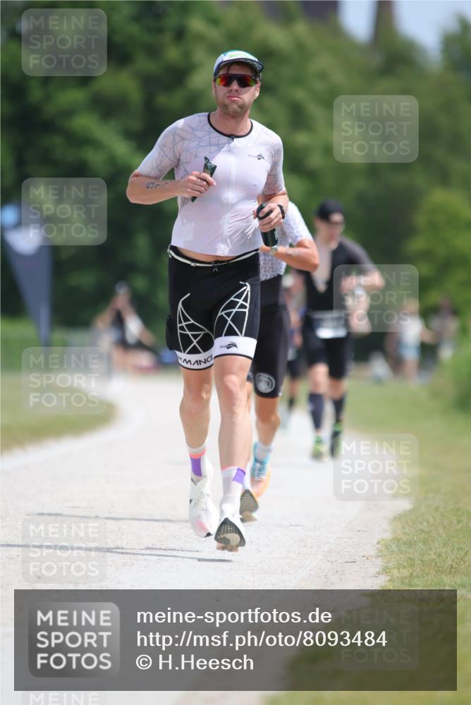 22.06.2025 - Viking Triathlon H.Heesch http://msf.ph/oto/8093484 22.06.2025 13:03:39 Laufen 30, 510 meine-sportfotos.de