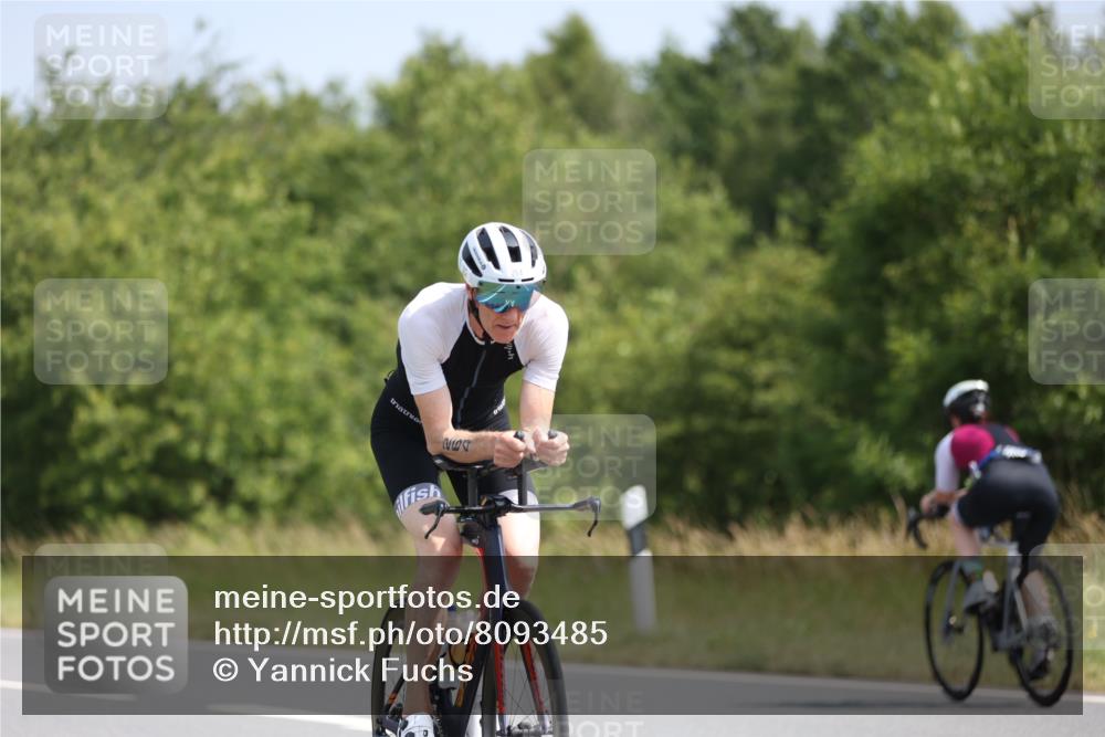 22.06.2025 - Viking Triathlon Yannick Fuchs http://msf.ph/oto/8093485 22.06.2025 11:18:18 Radfahren 63, 147, 206, 264, 543, 612 meine-sportfotos.de