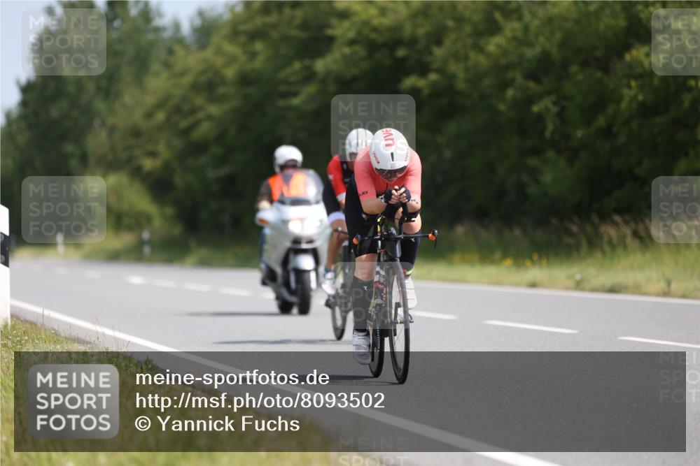 22.06.2025 - Viking Triathlon Yannick Fuchs http://msf.ph/oto/8093502 22.06.2025 11:18:19 Radfahren 63, 147, 264, 543, 612 meine-sportfotos.de