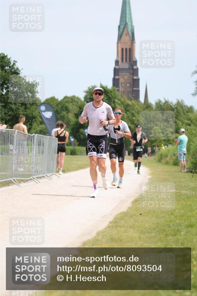 22.06.2025 - Viking Triathlon H.Heesch http://msf.ph/oto/8093504 22.06.2025 13:03:41 Laufen 30, 464, 508, 510 meine-sportfotos.de