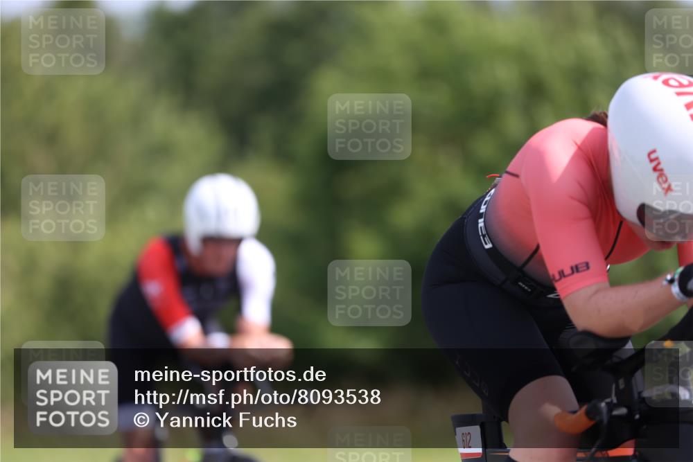 22.06.2025 - Viking Triathlon Yannick Fuchs http://msf.ph/oto/8093538 22.06.2025 11:18:21 Radfahren 63, 147, 264, 543, 612 meine-sportfotos.de
