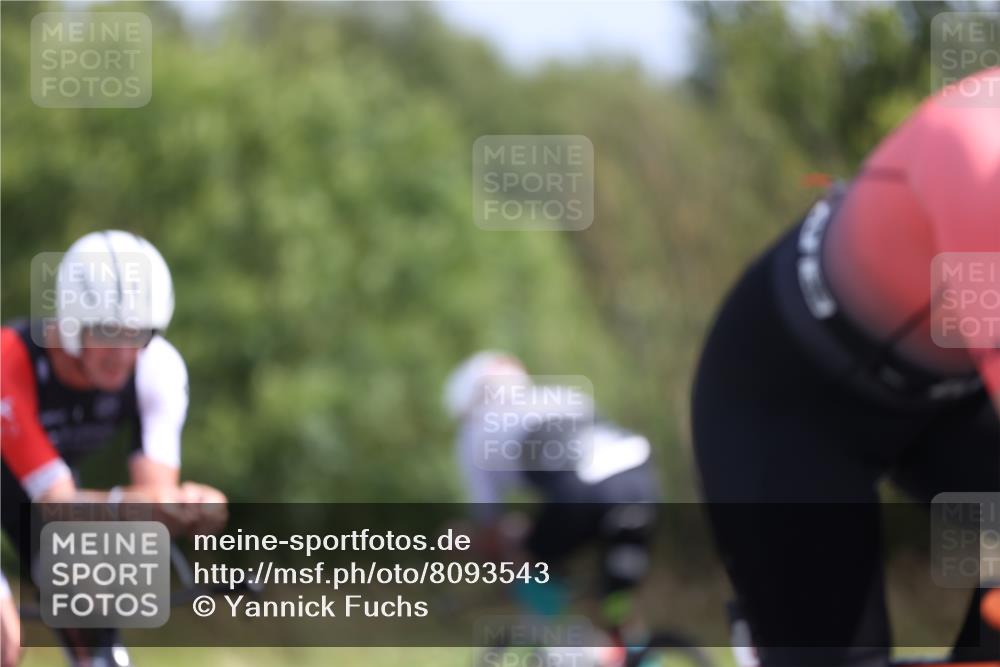 22.06.2025 - Viking Triathlon Yannick Fuchs http://msf.ph/oto/8093543 22.06.2025 11:18:21 Radfahren 63, 147, 264, 543, 612 meine-sportfotos.de