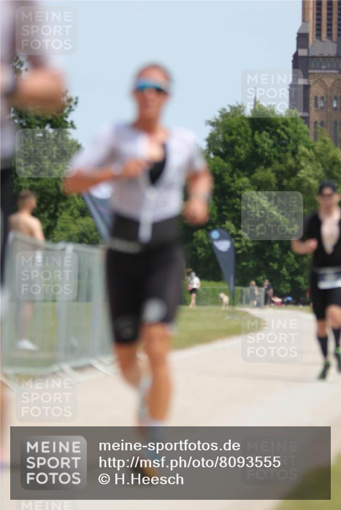 22.06.2025 - Viking Triathlon H.Heesch http://msf.ph/oto/8093555 22.06.2025 13:03:43 Laufen 30, 464, 508, 510 meine-sportfotos.de