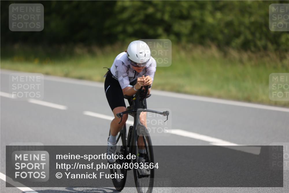 22.06.2025 - Viking Triathlon Yannick Fuchs http://msf.ph/oto/8093564 22.06.2025 11:18:45 Radfahren 175, 200, 438, 602 meine-sportfotos.de