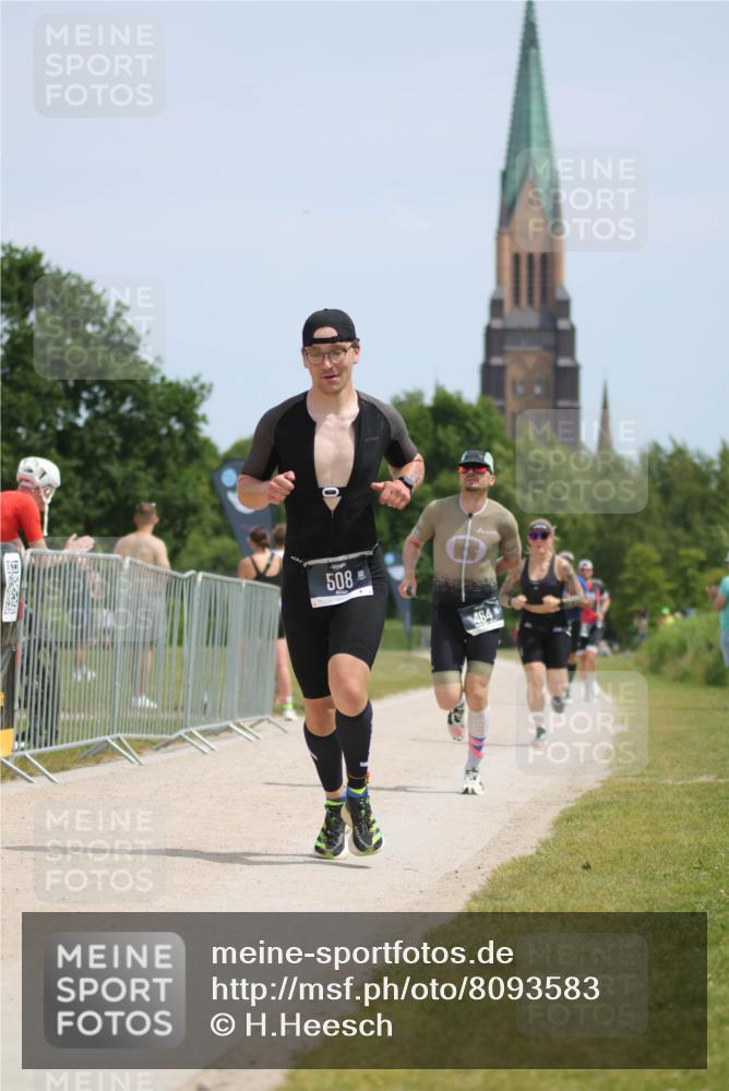 22.06.2025 - Viking Triathlon H.Heesch http://msf.ph/oto/8093583 22.06.2025 13:03:47 Laufen 30, 464, 508, 510, 602 meine-sportfotos.de