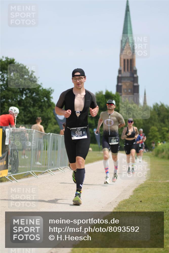 22.06.2025 - Viking Triathlon H.Heesch http://msf.ph/oto/8093592 22.06.2025 13:03:47 Laufen 30, 464, 508, 510, 602 meine-sportfotos.de