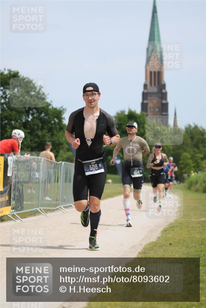 22.06.2025 - Viking Triathlon H.Heesch http://msf.ph/oto/8093602 22.06.2025 13:03:47 Laufen 30, 464, 508, 510, 602 meine-sportfotos.de