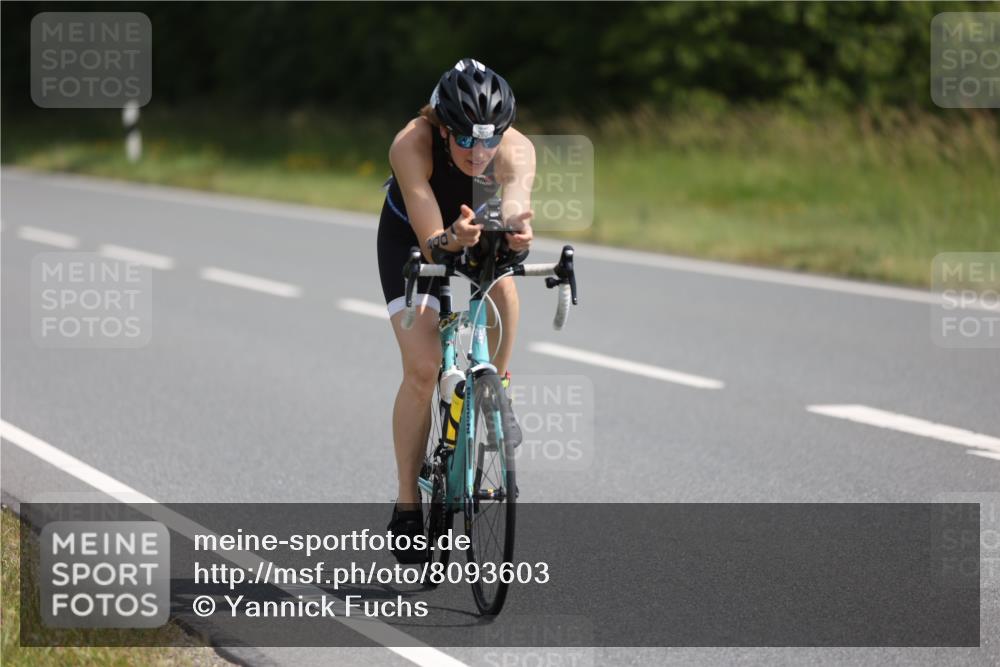 22.06.2025 - Viking Triathlon Yannick Fuchs http://msf.ph/oto/8093603 22.06.2025 11:18:47 Radfahren 200, 438, 602 meine-sportfotos.de