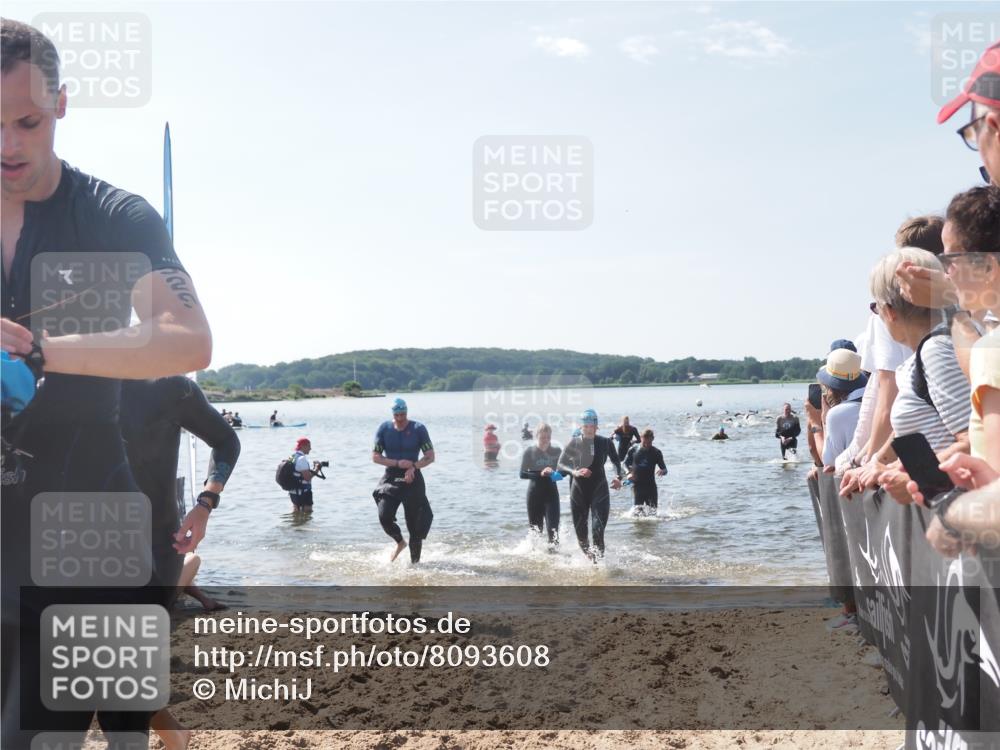 22.06.2025 - Viking Triathlon MichiJ http://msf.ph/oto/8093608 22.06.2025 10:39:46 Schwimmen 25, 29, 86, 138, 244, 423, 437, 518, 529 meine-sportfotos.de