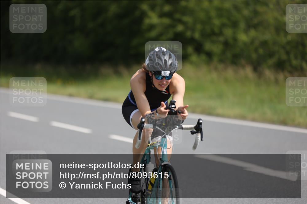 22.06.2025 - Viking Triathlon Yannick Fuchs http://msf.ph/oto/8093615 22.06.2025 11:18:47 Radfahren 200, 438, 602 meine-sportfotos.de