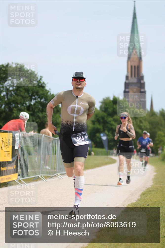 22.06.2025 - Viking Triathlon H.Heesch http://msf.ph/oto/8093619 22.06.2025 13:03:49 Laufen 30, 214, 464, 508, 602 meine-sportfotos.de
