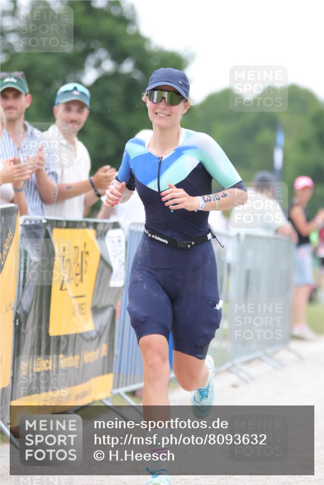 22.06.2025 - Viking Triathlon H.Heesch http://msf.ph/oto/8093632 22.06.2025 16:05:44 Laufen 123, 153, 155 meine-sportfotos.de
