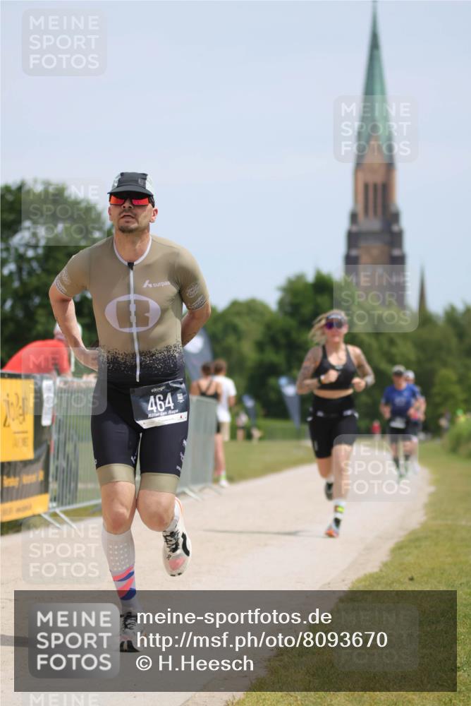 22.06.2025 - Viking Triathlon H.Heesch http://msf.ph/oto/8093670 22.06.2025 13:03:49 Laufen 30, 214, 464, 508, 602 meine-sportfotos.de