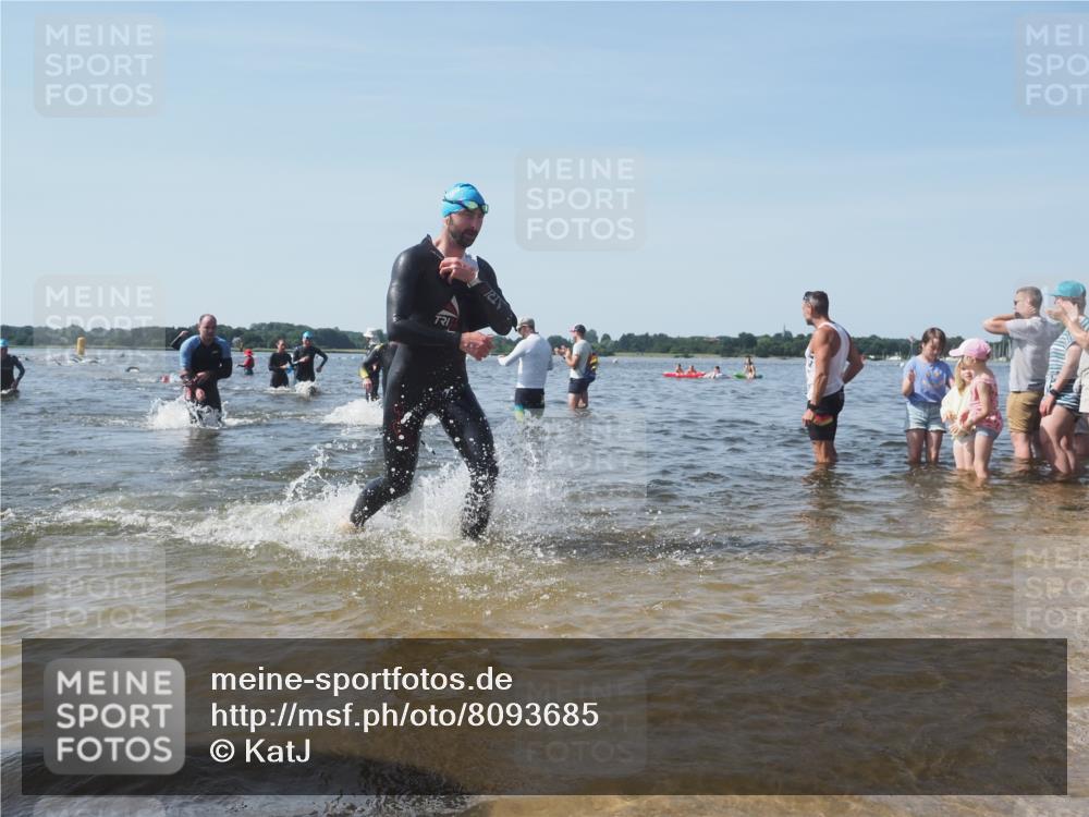 22.06.2025 - Viking Triathlon KatJ http://msf.ph/oto/8093685 22.06.2025 10:29:17 Schwimmen 7, 11, 30, 33, 243, 458, 612, 652 meine-sportfotos.de
