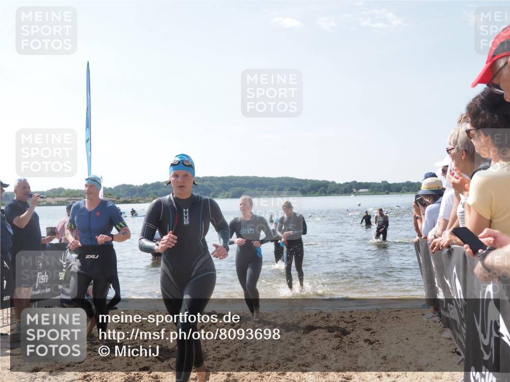 22.06.2025 - Viking Triathlon MichiJ http://msf.ph/oto/8093698 22.06.2025 10:39:50 Schwimmen 25, 29, 86, 244, 283, 423, 437, 518 meine-sportfotos.de