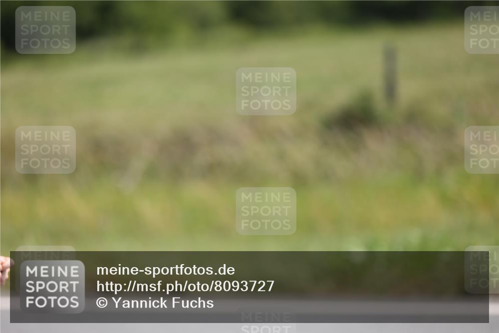 22.06.2025 - Viking Triathlon Yannick Fuchs http://msf.ph/oto/8093727 22.06.2025 11:18:55 Radfahren 4, 137, 438, 515, 641 meine-sportfotos.de