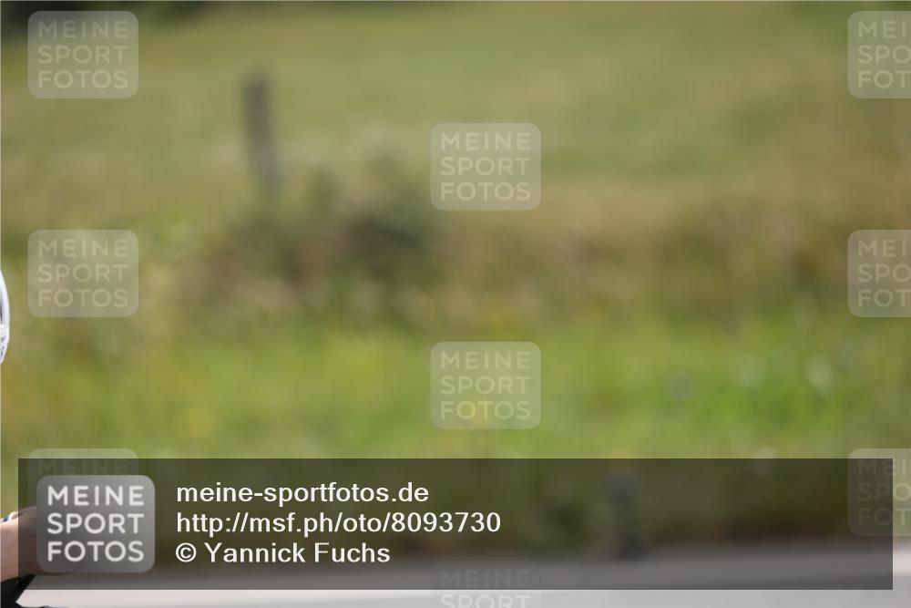 22.06.2025 - Viking Triathlon Yannick Fuchs http://msf.ph/oto/8093730 22.06.2025 11:18:55 Radfahren 4, 137, 438, 515, 641 meine-sportfotos.de