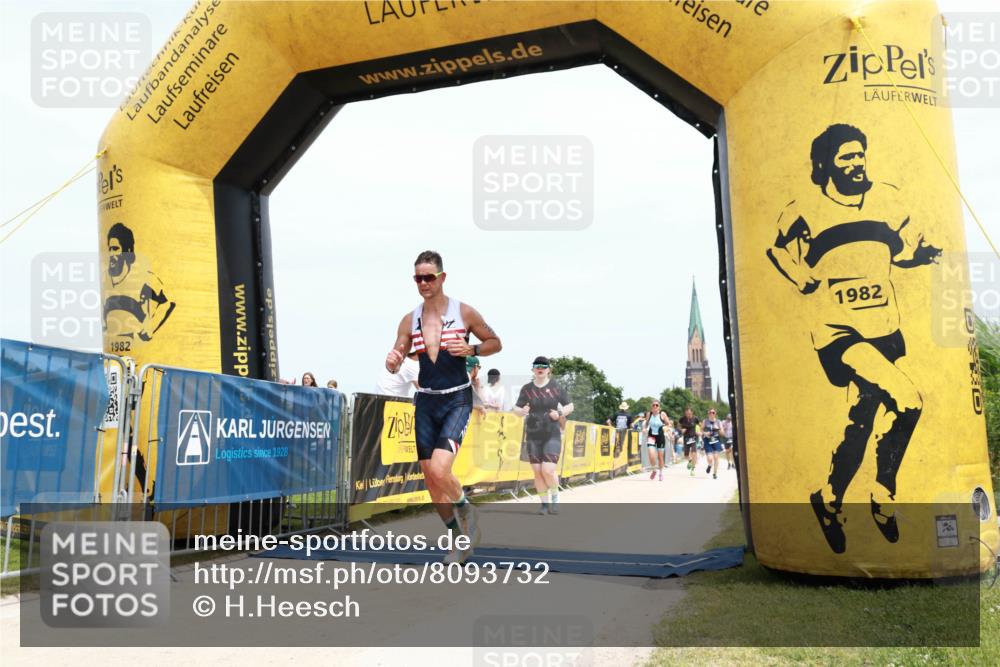 22.06.2025 - Viking Triathlon H.Heesch http://msf.ph/oto/8093732 22.06.2025 13:57:56 Laufen 240, 340, 532 meine-sportfotos.de
