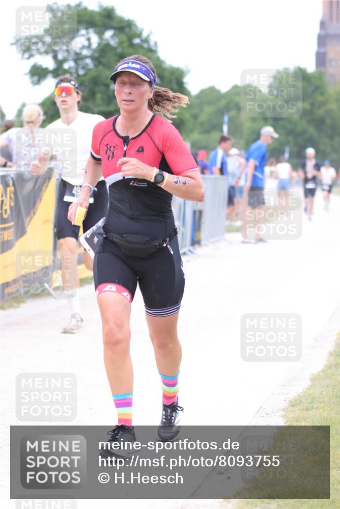 22.06.2025 - Viking Triathlon H.Heesch http://msf.ph/oto/8093755 22.06.2025 15:19:04 Laufen 155, 488, 494 meine-sportfotos.de