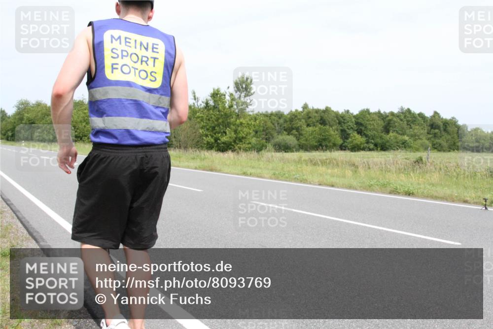 22.06.2025 - Viking Triathlon Yannick Fuchs http://msf.ph/oto/8093769 22.06.2025 13:49:28 Radfahren  meine-sportfotos.de