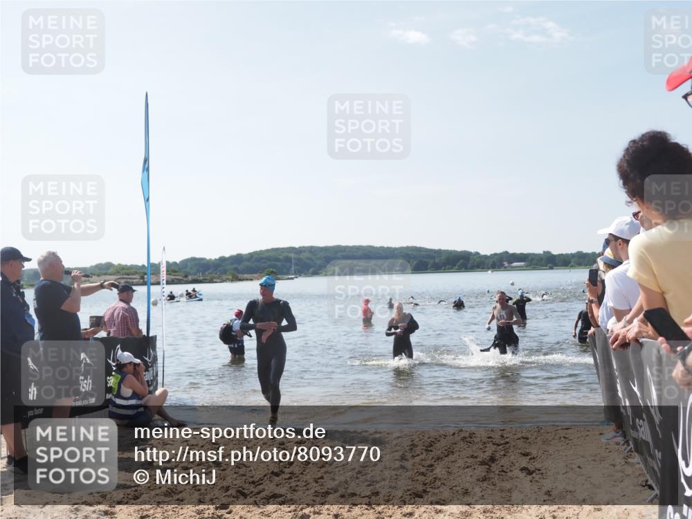22.06.2025 - Viking Triathlon MichiJ http://msf.ph/oto/8093770 22.06.2025 10:39:55 Schwimmen 283, 423, 437, 518, 538 meine-sportfotos.de