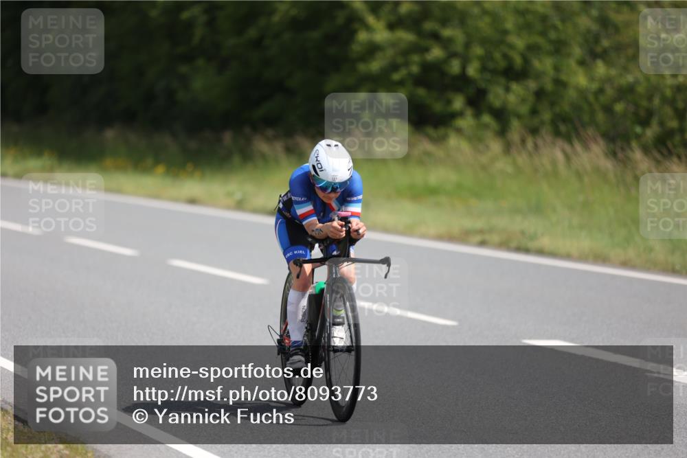 22.06.2025 - Viking Triathlon Yannick Fuchs http://msf.ph/oto/8093773 22.06.2025 11:19:03 Radfahren 4, 137, 190, 353, 374, 515, 527, 641 meine-sportfotos.de