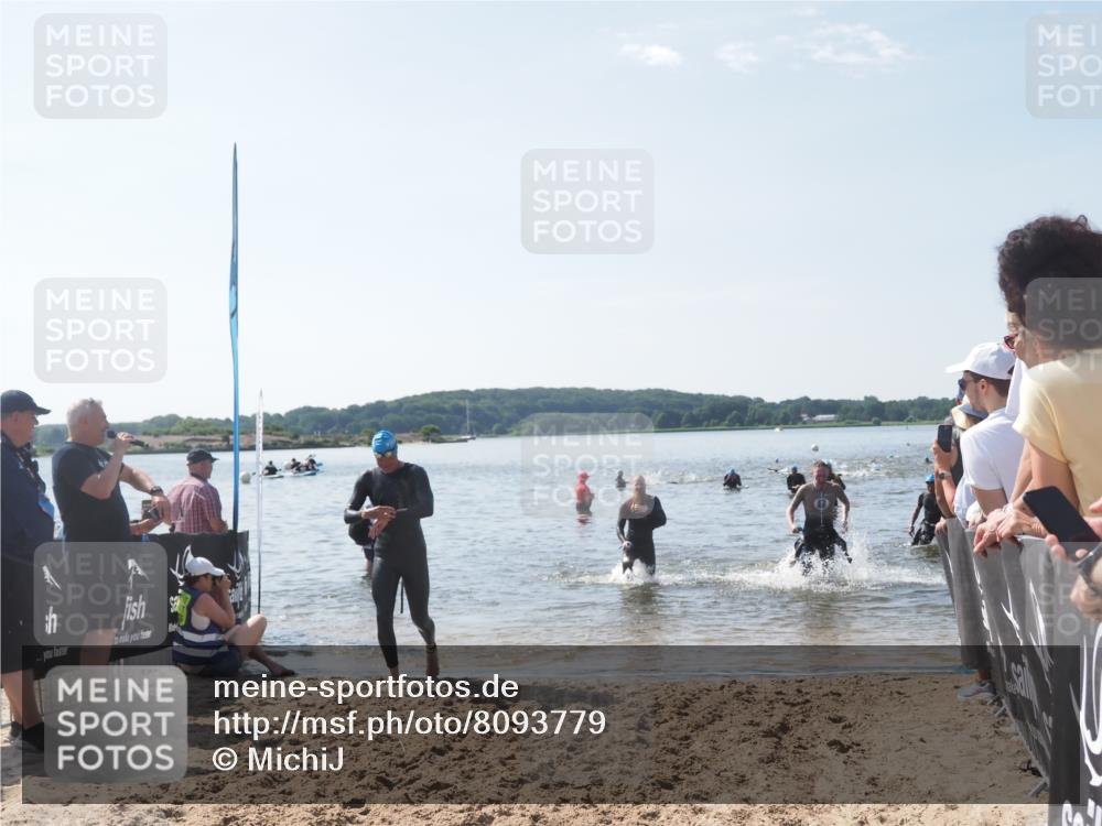 22.06.2025 - Viking Triathlon MichiJ http://msf.ph/oto/8093779 22.06.2025 10:39:55 Schwimmen 283, 423, 437, 518, 538 meine-sportfotos.de