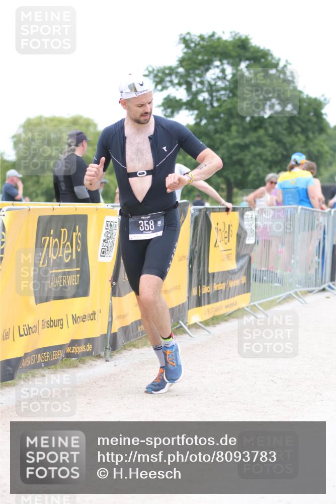 22.06.2025 - Viking Triathlon H.Heesch http://msf.ph/oto/8093783 22.06.2025 15:19:14 Laufen 21, 358, 387 meine-sportfotos.de
