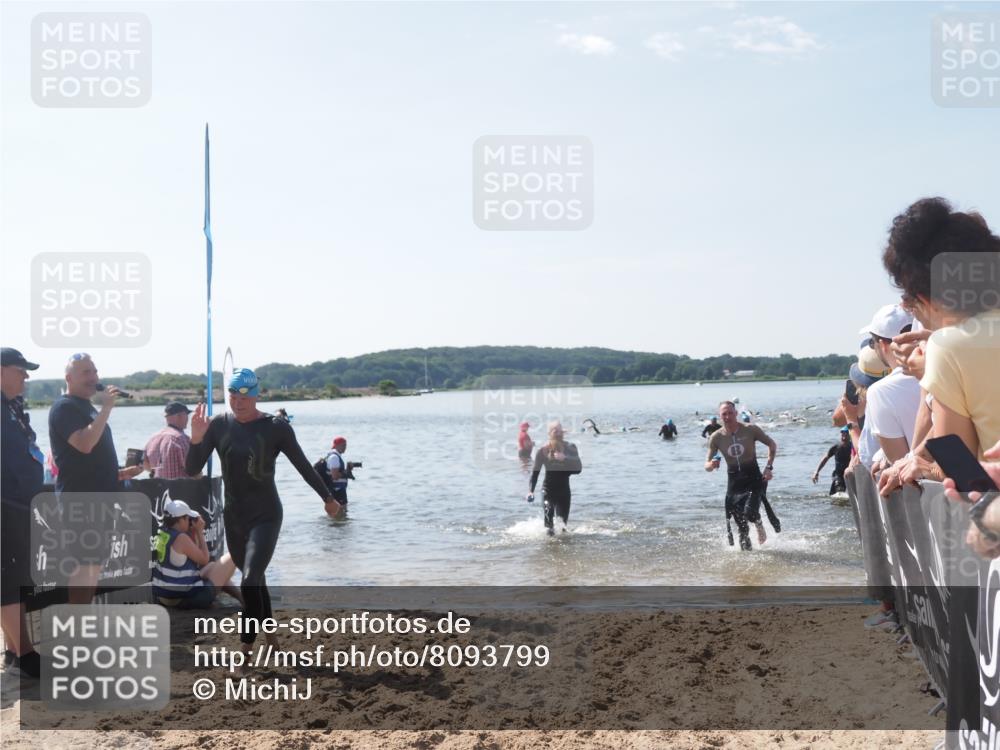 22.06.2025 - Viking Triathlon MichiJ http://msf.ph/oto/8093799 22.06.2025 10:39:56 Schwimmen 283, 423, 437, 518, 538 meine-sportfotos.de