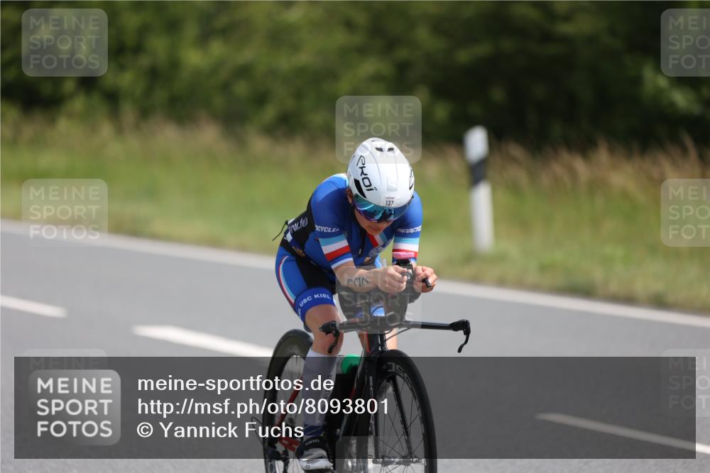 22.06.2025 - Viking Triathlon Yannick Fuchs http://msf.ph/oto/8093801 22.06.2025 11:19:03 Radfahren 4, 137, 190, 353, 374, 515, 527, 641 meine-sportfotos.de