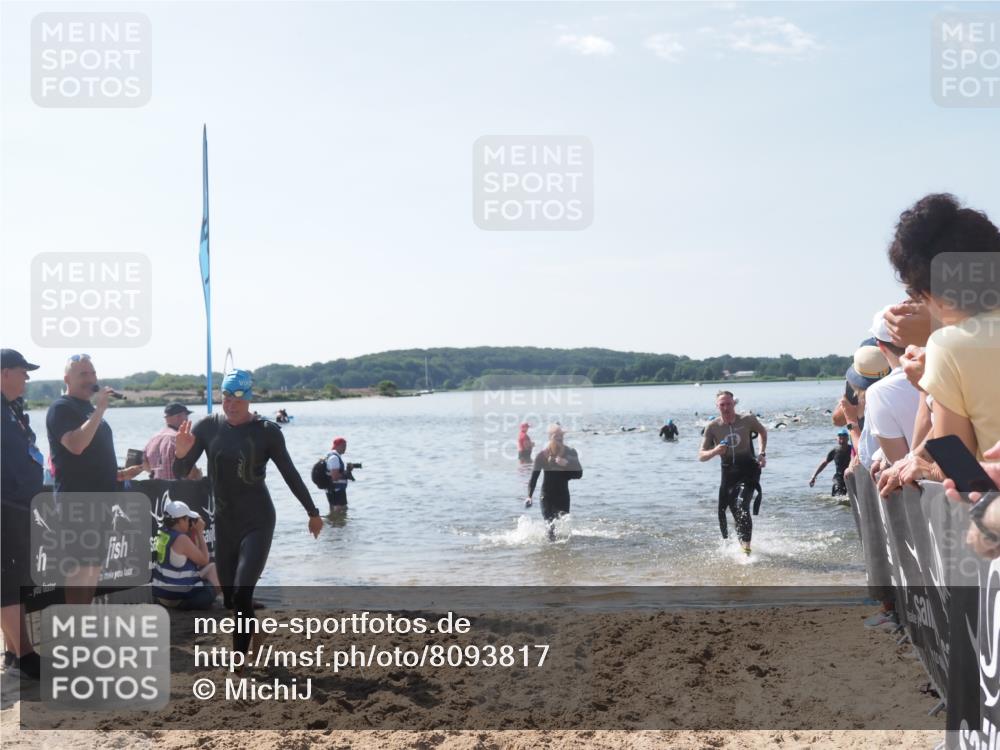 22.06.2025 - Viking Triathlon MichiJ http://msf.ph/oto/8093817 22.06.2025 10:39:57 Schwimmen 283, 423, 437, 518, 538 meine-sportfotos.de