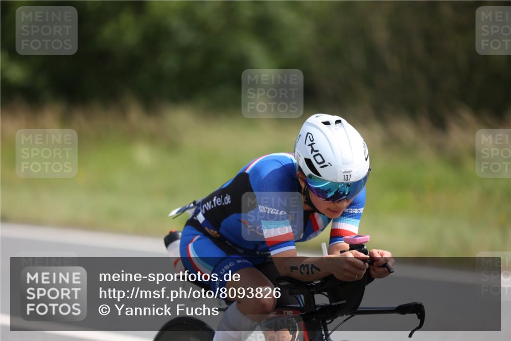 22.06.2025 - Viking Triathlon Yannick Fuchs http://msf.ph/oto/8093826 22.06.2025 11:19:04 Radfahren 4, 137, 190, 353, 374, 515, 527, 641 meine-sportfotos.de