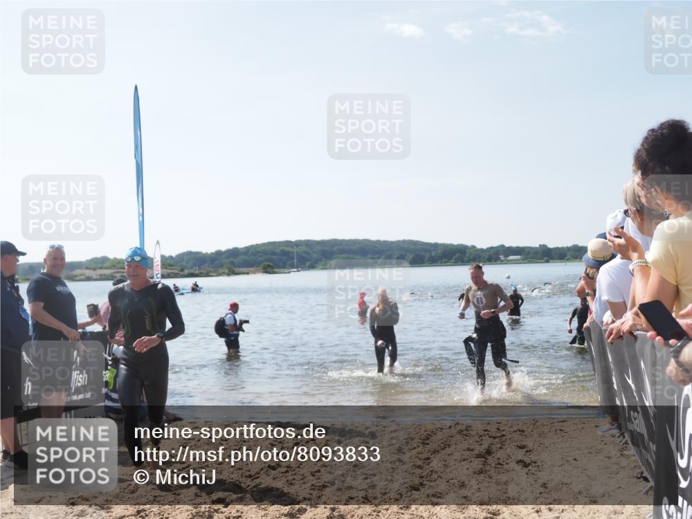 22.06.2025 - Viking Triathlon MichiJ http://msf.ph/oto/8093833 22.06.2025 10:39:57 Schwimmen 283, 423, 437, 518, 538 meine-sportfotos.de