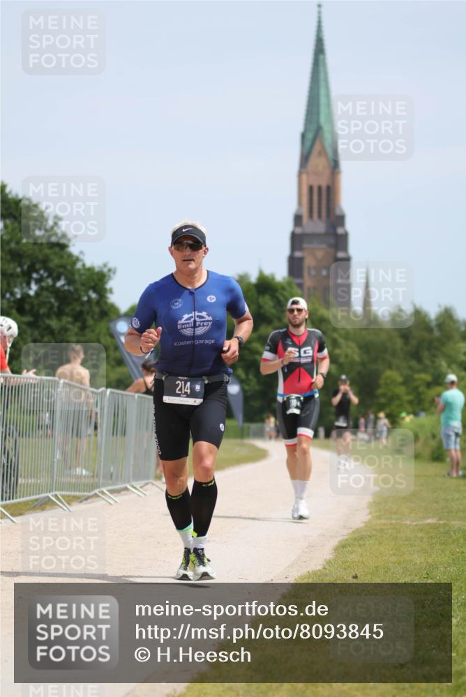 22.06.2025 - Viking Triathlon H.Heesch http://msf.ph/oto/8093845 22.06.2025 13:03:56 Laufen 214, 330, 602 meine-sportfotos.de