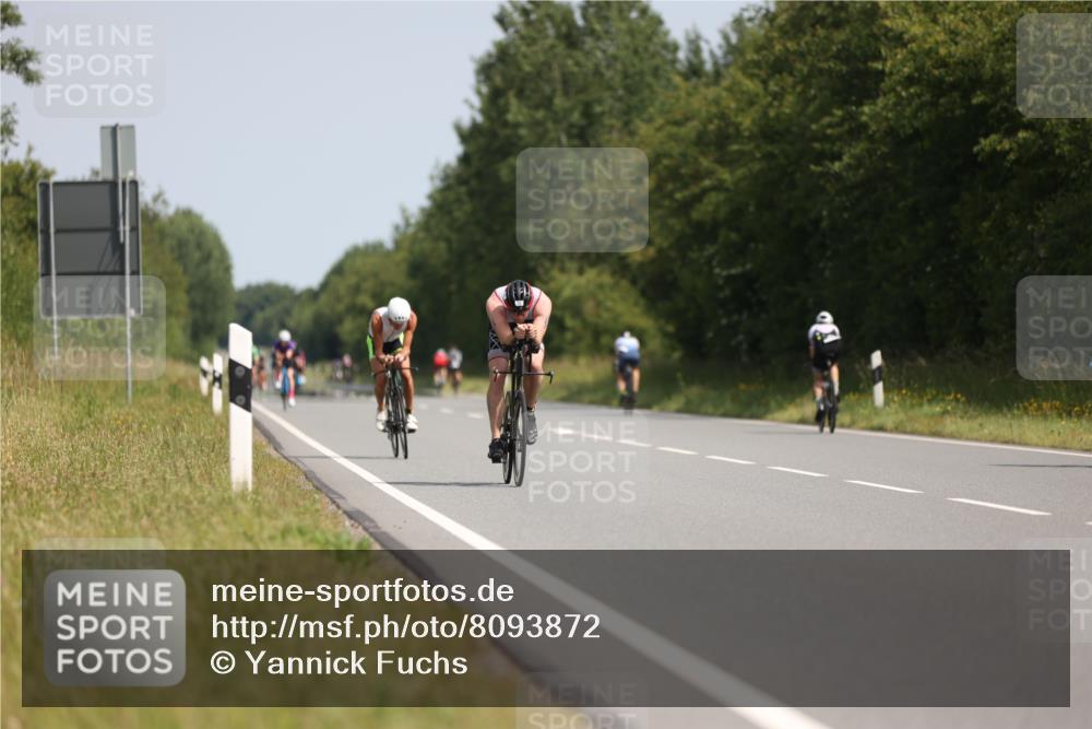 22.06.2025 - Viking Triathlon Yannick Fuchs http://msf.ph/oto/8093872 22.06.2025 11:19:31 Radfahren 255, 349 meine-sportfotos.de