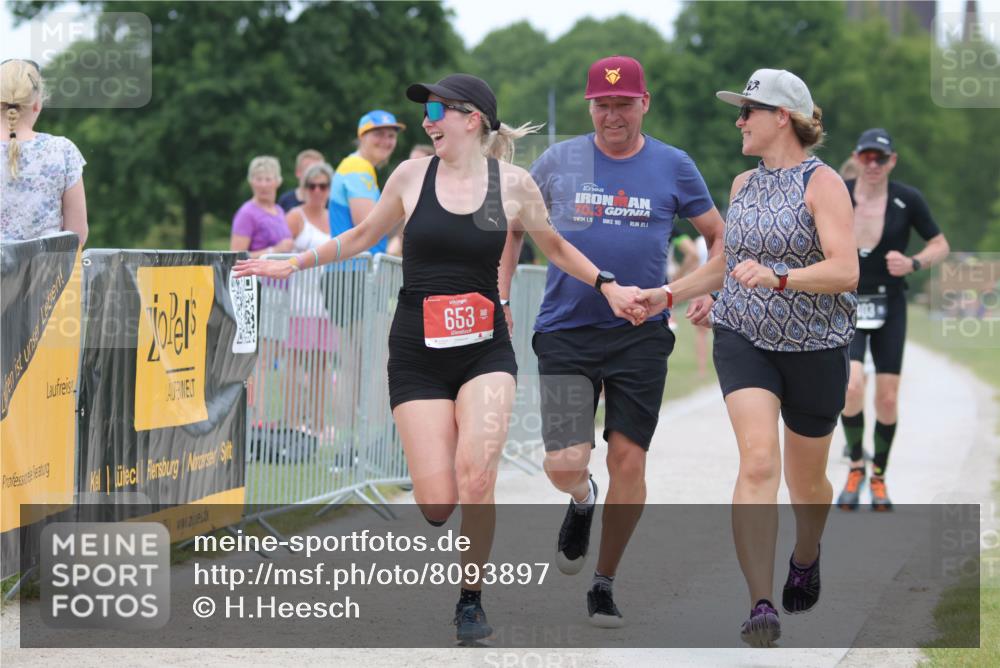 22.06.2025 - Viking Triathlon H.Heesch http://msf.ph/oto/8093897 22.06.2025 15:19:53 Laufen 403, 653 meine-sportfotos.de