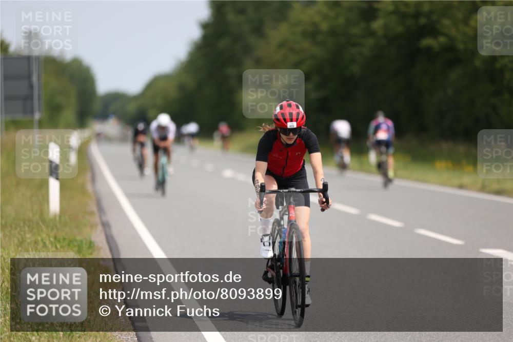 22.06.2025 - Viking Triathlon Yannick Fuchs http://msf.ph/oto/8093899 22.06.2025 11:56:06 Radfahren 125, 217, 245, 379, 499, 555 meine-sportfotos.de