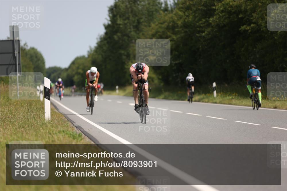 22.06.2025 - Viking Triathlon Yannick Fuchs http://msf.ph/oto/8093901 22.06.2025 11:19:32 Radfahren 255, 349 meine-sportfotos.de