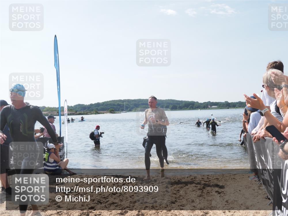 22.06.2025 - Viking Triathlon MichiJ http://msf.ph/oto/8093909 22.06.2025 10:39:58 Schwimmen 283, 437, 518, 538 meine-sportfotos.de