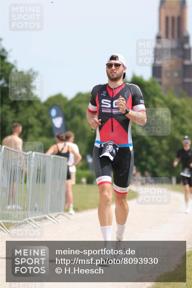 22.06.2025 - Viking Triathlon H.Heesch http://msf.ph/oto/8093930 22.06.2025 13:03:58 Laufen 193, 214, 330 meine-sportfotos.de