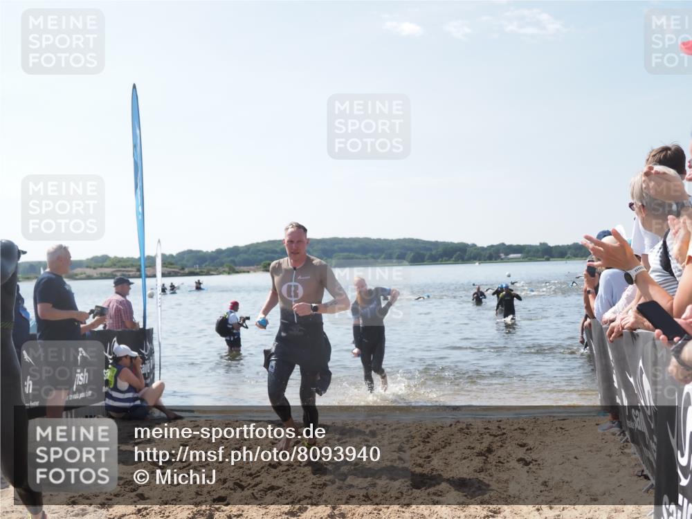 22.06.2025 - Viking Triathlon MichiJ http://msf.ph/oto/8093940 22.06.2025 10:39:59 Schwimmen 248, 283, 437, 518, 538 meine-sportfotos.de