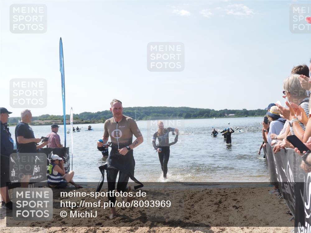 22.06.2025 - Viking Triathlon MichiJ http://msf.ph/oto/8093969 22.06.2025 10:39:59 Schwimmen 248, 283, 437, 518, 538 meine-sportfotos.de