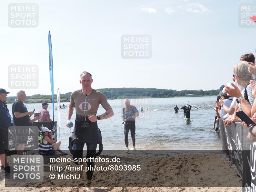 22.06.2025 - Viking Triathlon MichiJ http://msf.ph/oto/8093985 22.06.2025 10:40:00 Schwimmen 248, 283, 437, 518, 538 meine-sportfotos.de