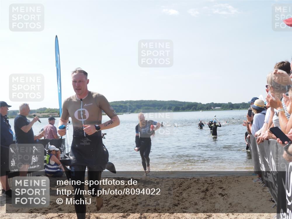 22.06.2025 - Viking Triathlon MichiJ http://msf.ph/oto/8094022 22.06.2025 10:40:00 Schwimmen 248, 283, 437, 518, 538 meine-sportfotos.de