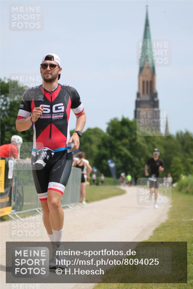 22.06.2025 - Viking Triathlon H.Heesch http://msf.ph/oto/8094025 22.06.2025 13:04:00 Laufen 193, 214, 330 meine-sportfotos.de