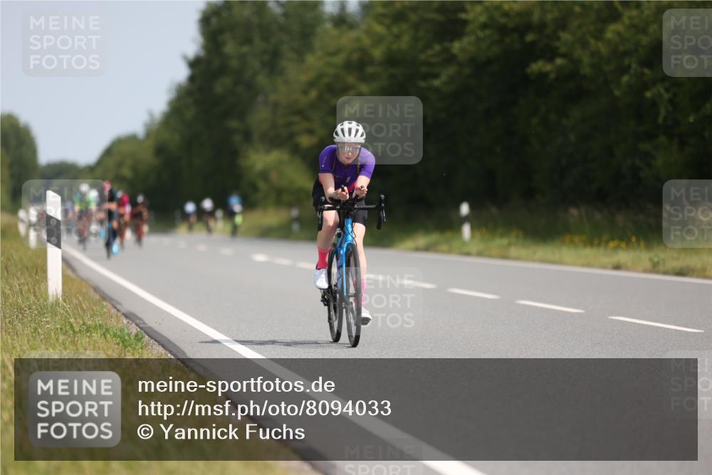 22.06.2025 - Viking Triathlon Yannick Fuchs http://msf.ph/oto/8094033 22.06.2025 11:19:41 Radfahren 17, 62, 278, 299, 349, 520 meine-sportfotos.de