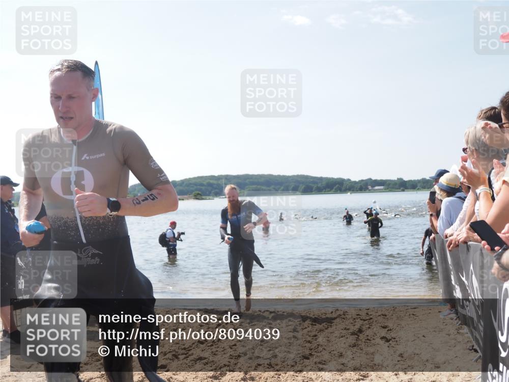 22.06.2025 - Viking Triathlon MichiJ http://msf.ph/oto/8094039 22.06.2025 10:40:00 Schwimmen 248, 283, 437, 518, 538 meine-sportfotos.de