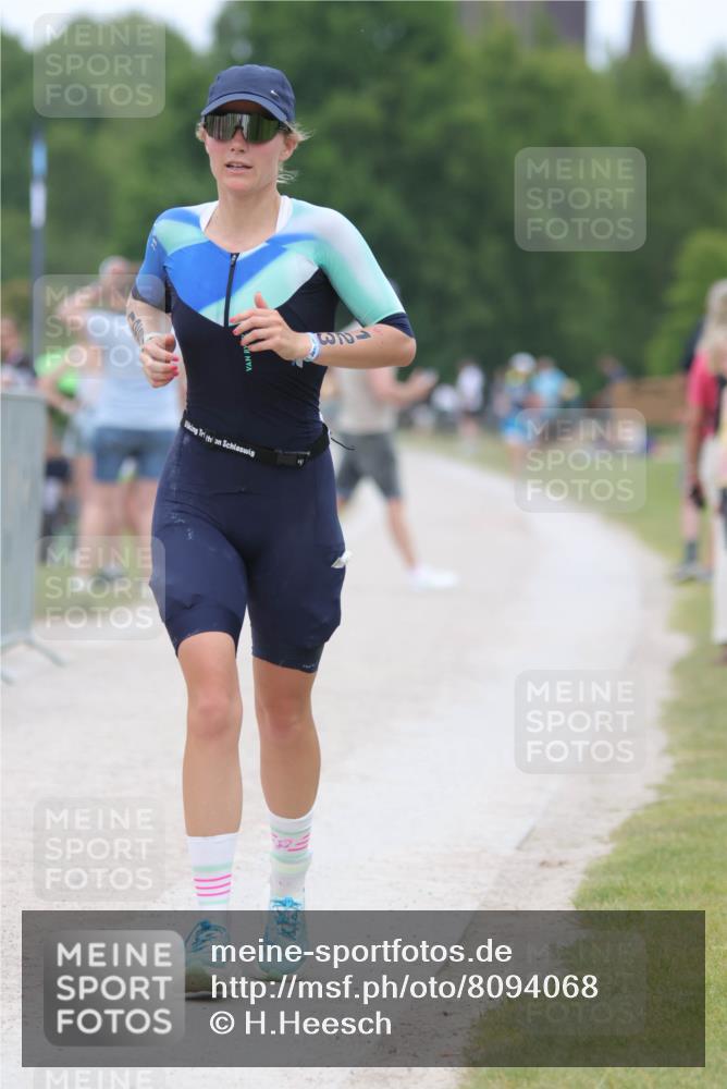 22.06.2025 - Viking Triathlon H.Heesch http://msf.ph/oto/8094068 22.06.2025 15:20:12 Laufen 123, 171 meine-sportfotos.de