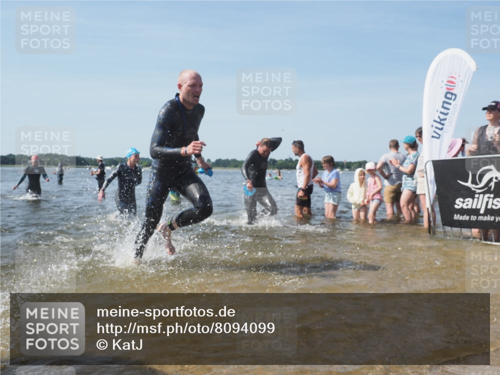 22.06.2025 - Viking Triathlon KatJ http://msf.ph/oto/8094099 22.06.2025 10:29:28 Schwimmen 6, 11, 30, 33, 243, 612 meine-sportfotos.de