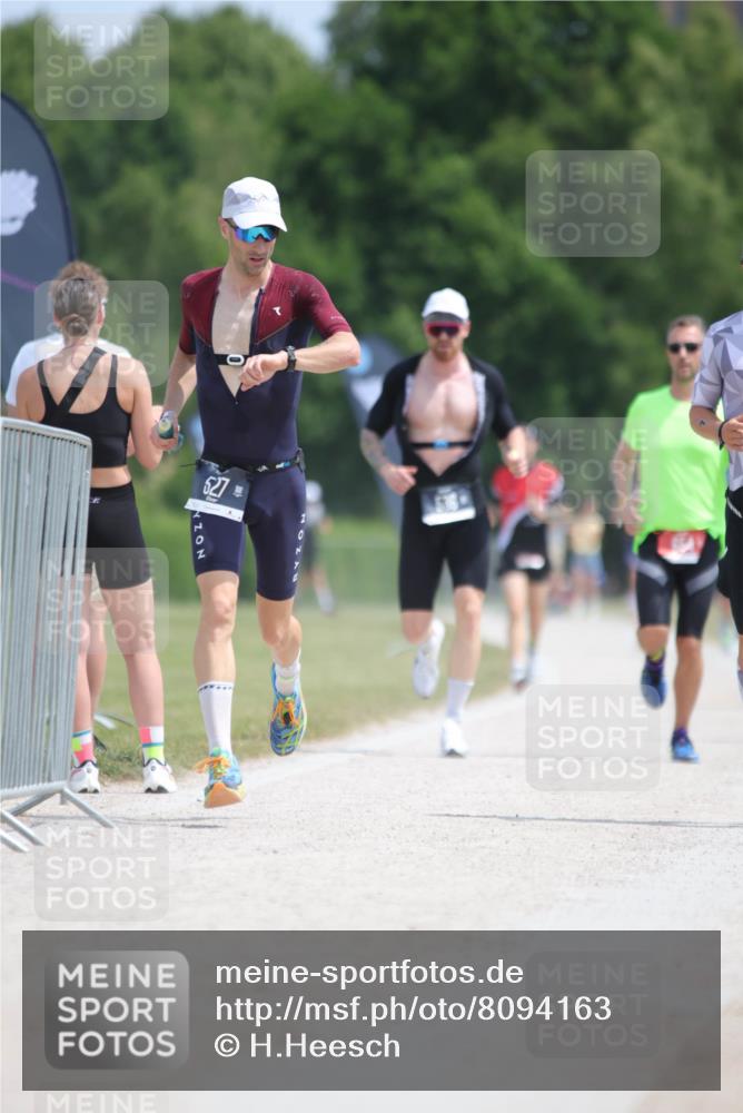 22.06.2025 - Viking Triathlon H.Heesch http://msf.ph/oto/8094163 22.06.2025 13:04:23 Laufen 1, 527, 536 meine-sportfotos.de